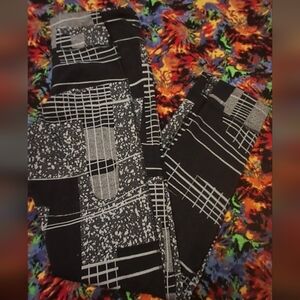 Reebok Black & White Leggings